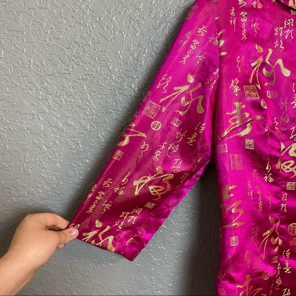 CHINESE PINK AND GOLD 3/4 SLEEVE SHIRT {10} - Picture 2 of 4